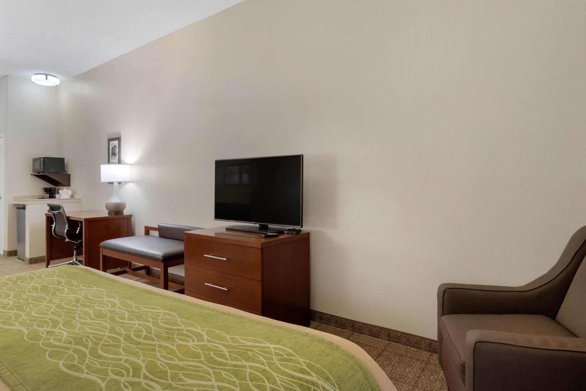 Comfort Inn & Suites Port Arthur-Port Neches Bagian luar foto