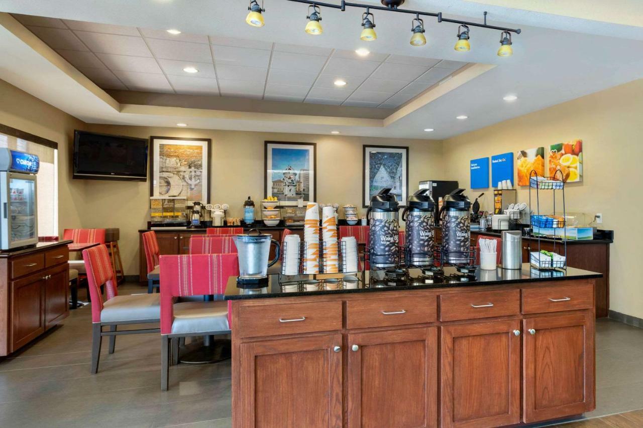 Comfort Inn & Suites Port Arthur-Port Neches Bagian luar foto