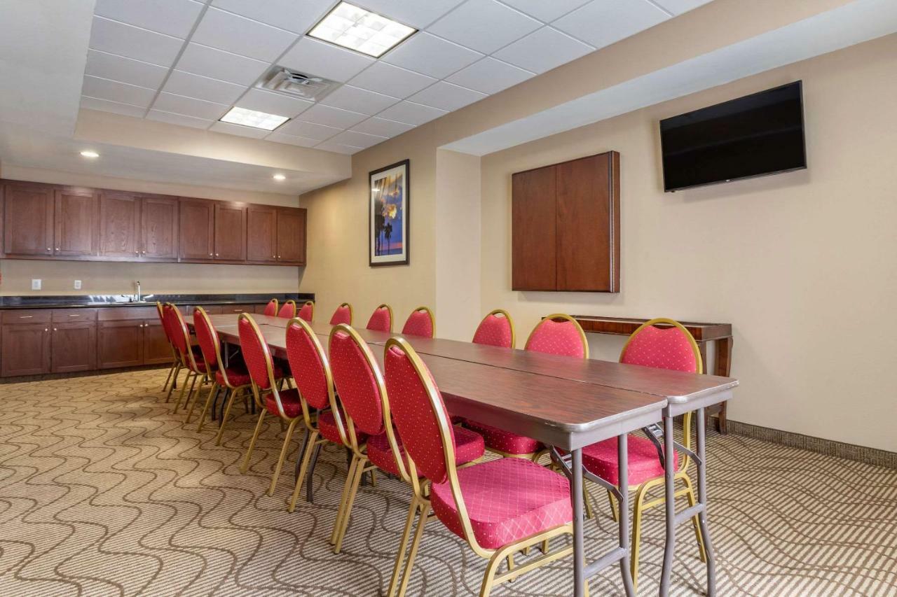 Comfort Inn & Suites Port Arthur-Port Neches Bagian luar foto