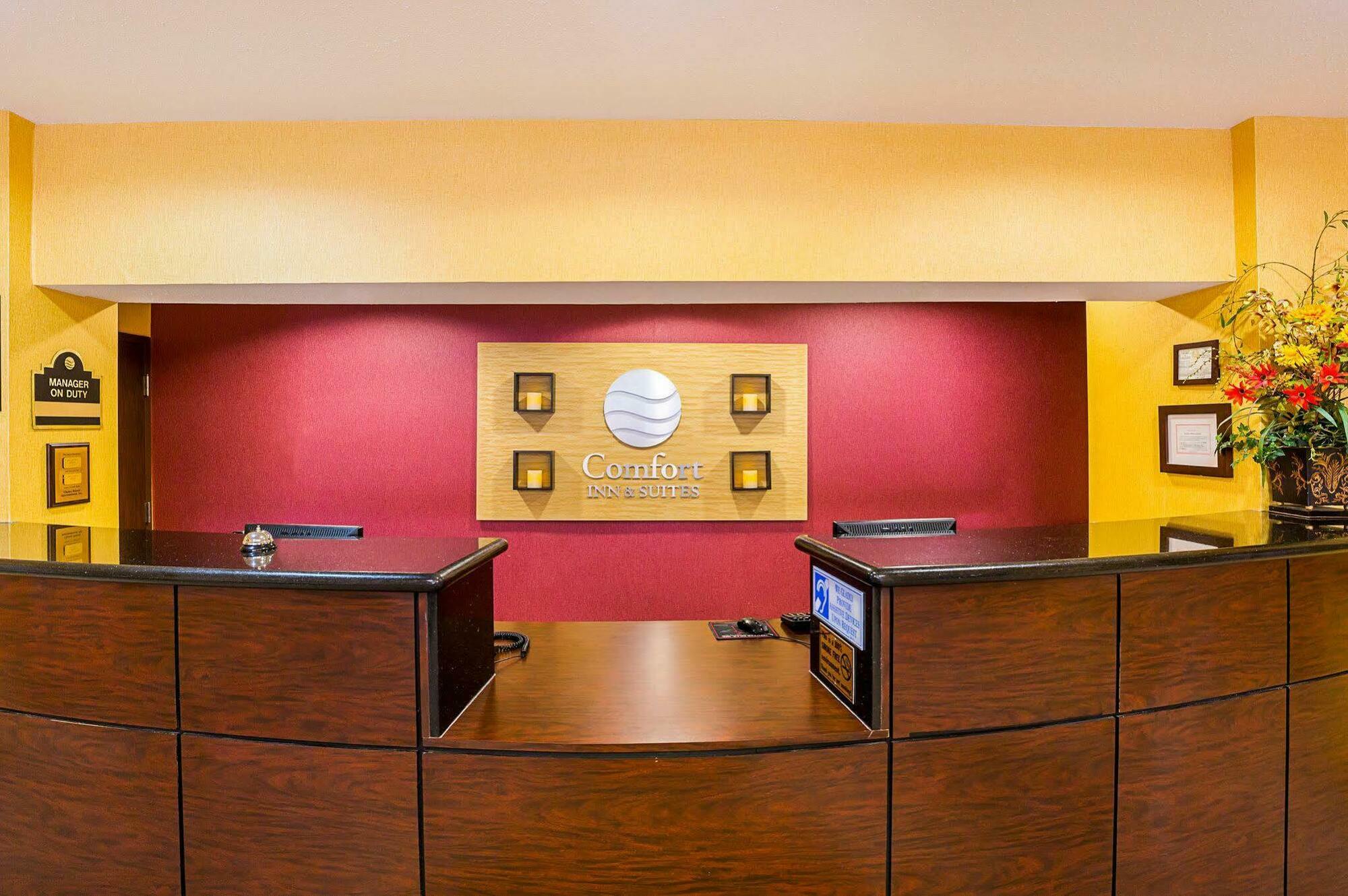 Comfort Inn & Suites Port Arthur-Port Neches Bagian luar foto
